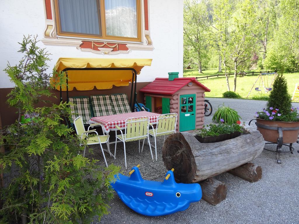 Tirolerhof Hotell Lermoos Exteriör bild